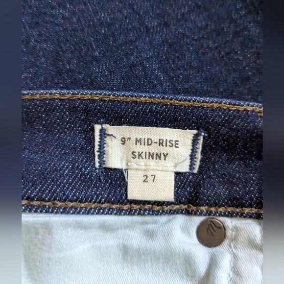 Madewell 9" Mid-Rise Skinny Jeans in Orland Wash: TENCEL™ Denim Edition - Picture 8 of 8